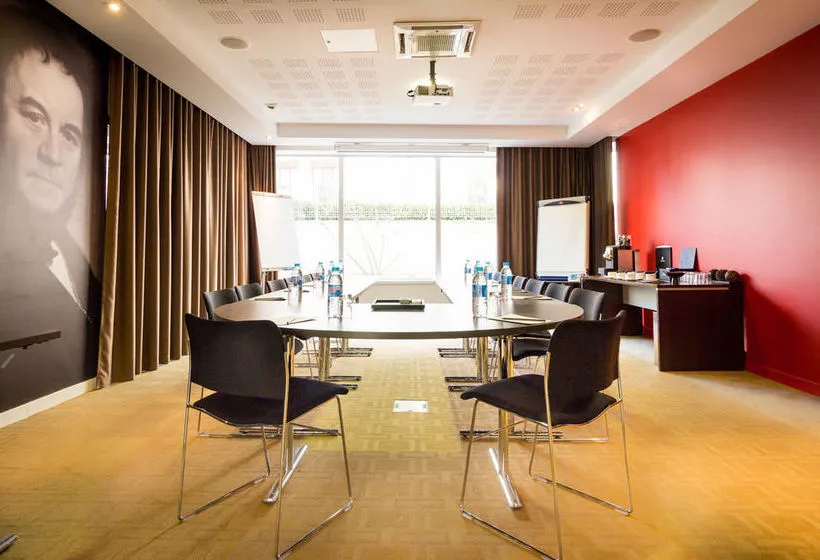 Hotel Hipark Grenoble - Gallery Image 8