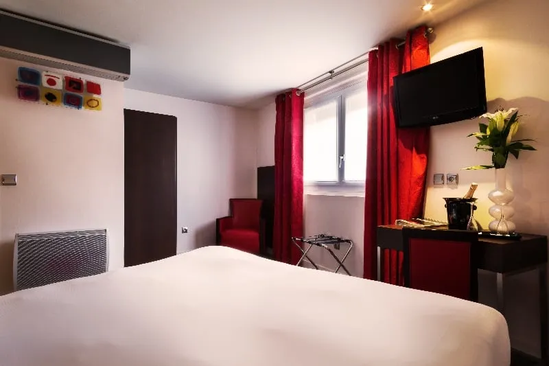 Hotel Arc de Triomphe  París