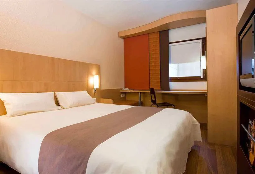 Ibis Maubeuge Hotel in Maubeuge