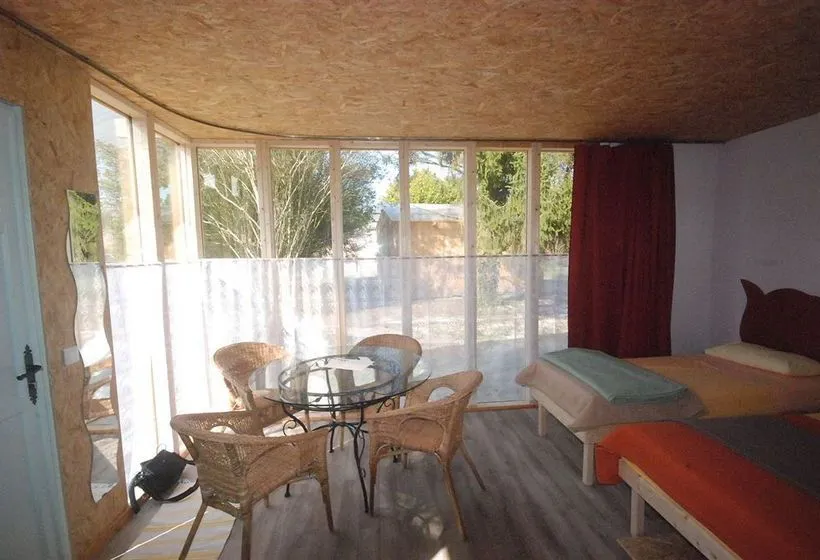 Gué de Beauvoir - Gallery Image 6
