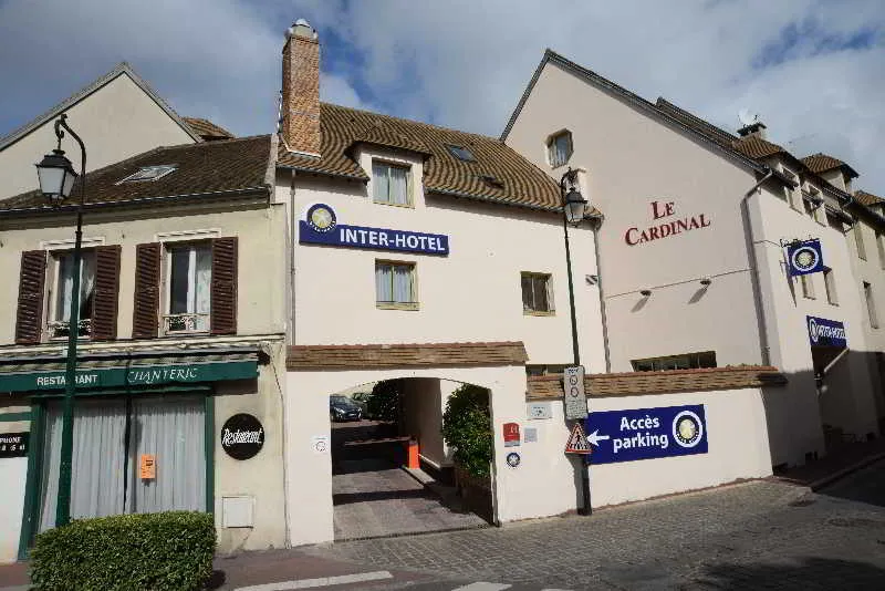 Interhotel Rueil Centre in Versailles