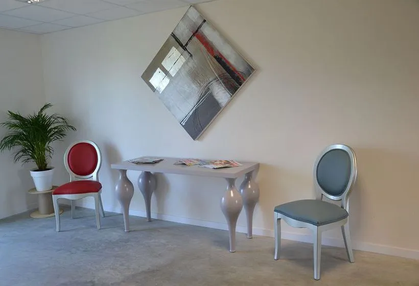 Hotel Adonis  Bayonne - Gallery Image 2