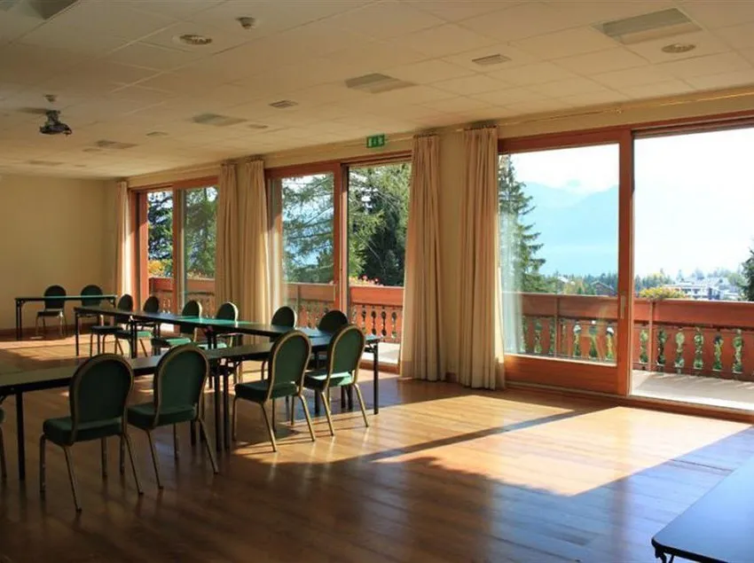 Hotel Royal - Gallery Image 1