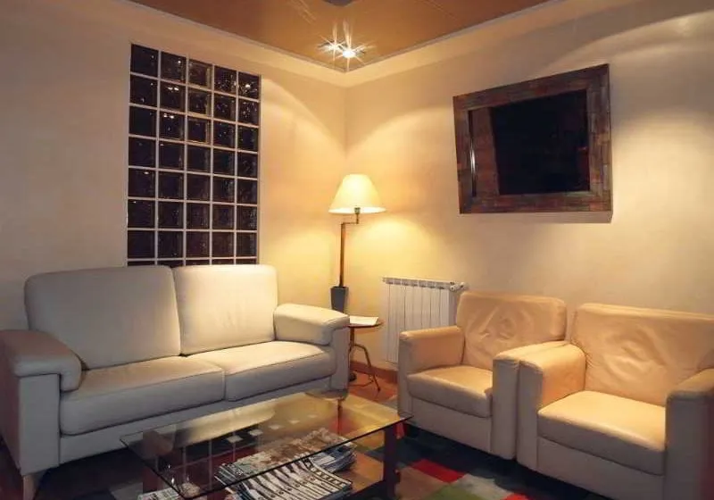 Hotel Nochendi - Gallery Image 1