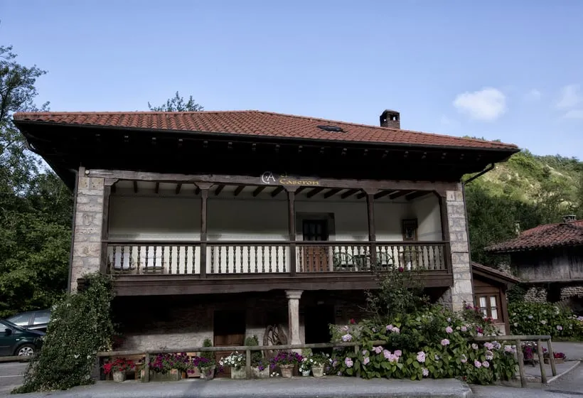 Casa de Aldea El Caserón  Cangas de Onís