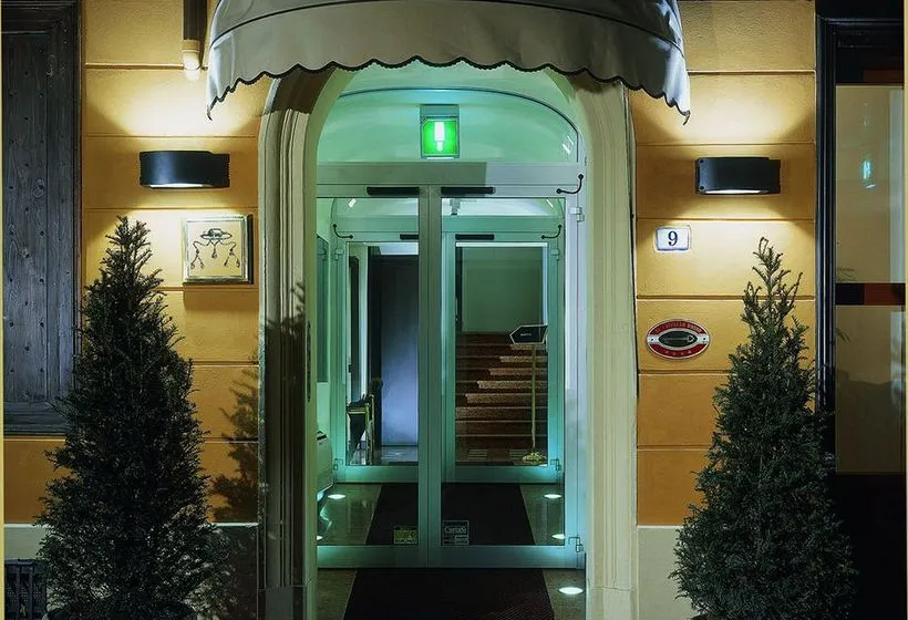 Hotel Al Cappello Rosso  Bolonia