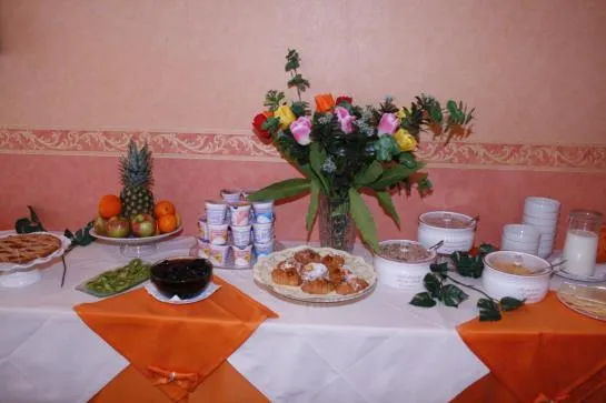 Hotel Donatello  Bolonia