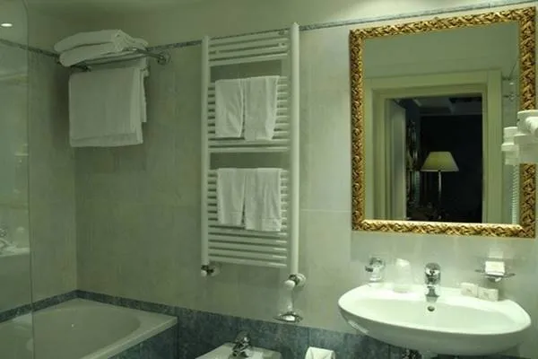 Hotel Corte Contarina - Gallery Image 2