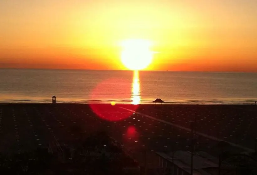 Hotel Regina - Gallery Image 4