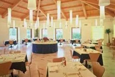 Hotel Crystal - Gallery Image 2