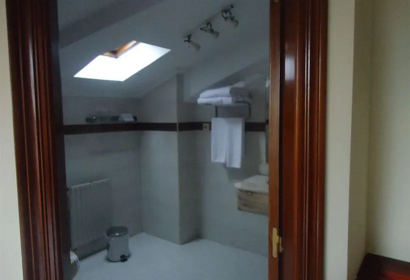 Hotel Begoña - Gallery Image 4