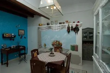 Bed and Breakfast Cathedral  - Gallery Image 4