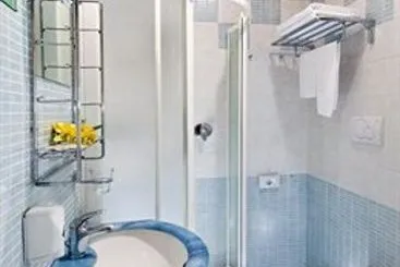 Hotel Fabrizio - Gallery Image 9