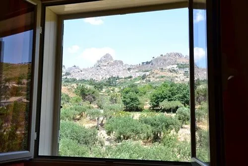 bed-amp-breakfast-le-querce-23.webp