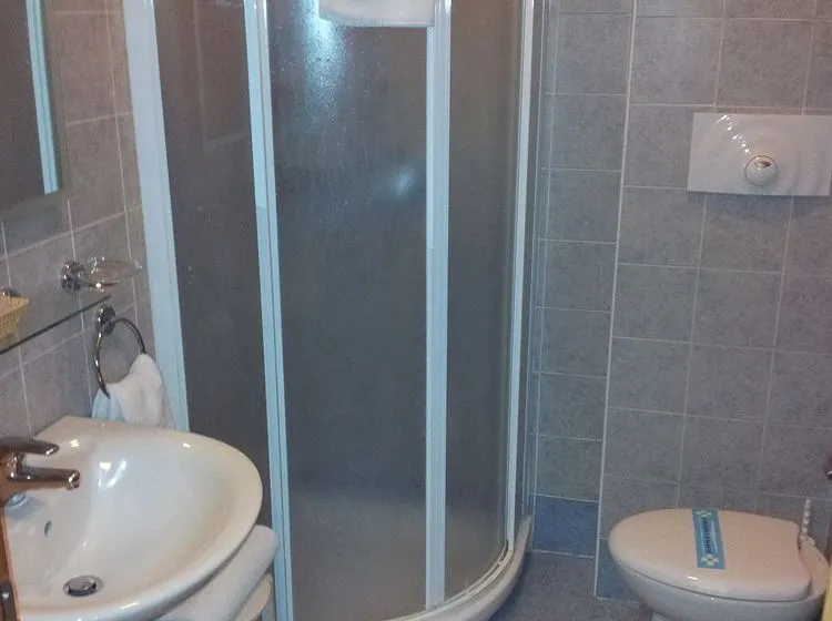 Hotel Kristall - Gallery Image 9
