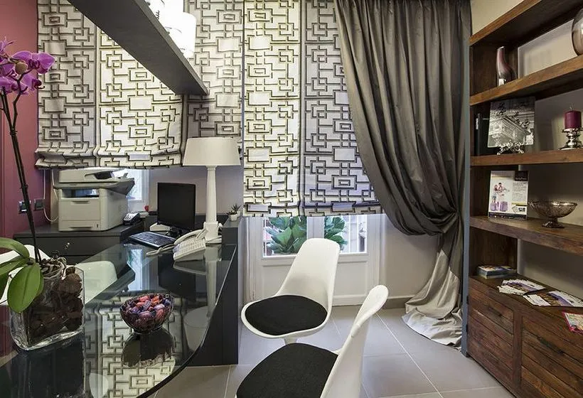 hotel-gallery-house-12.webp