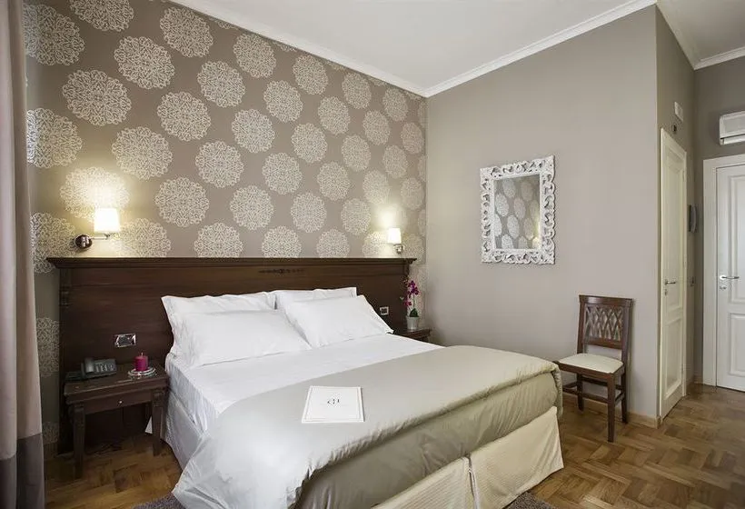 Hotel Gallery House - Gallery Image 7