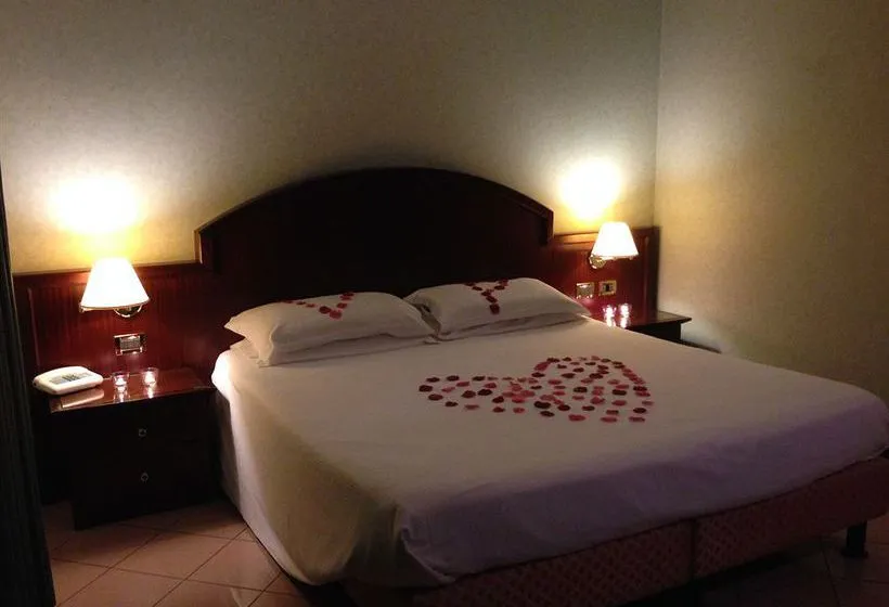 Hotel Venice Palace - Gallery Image 6