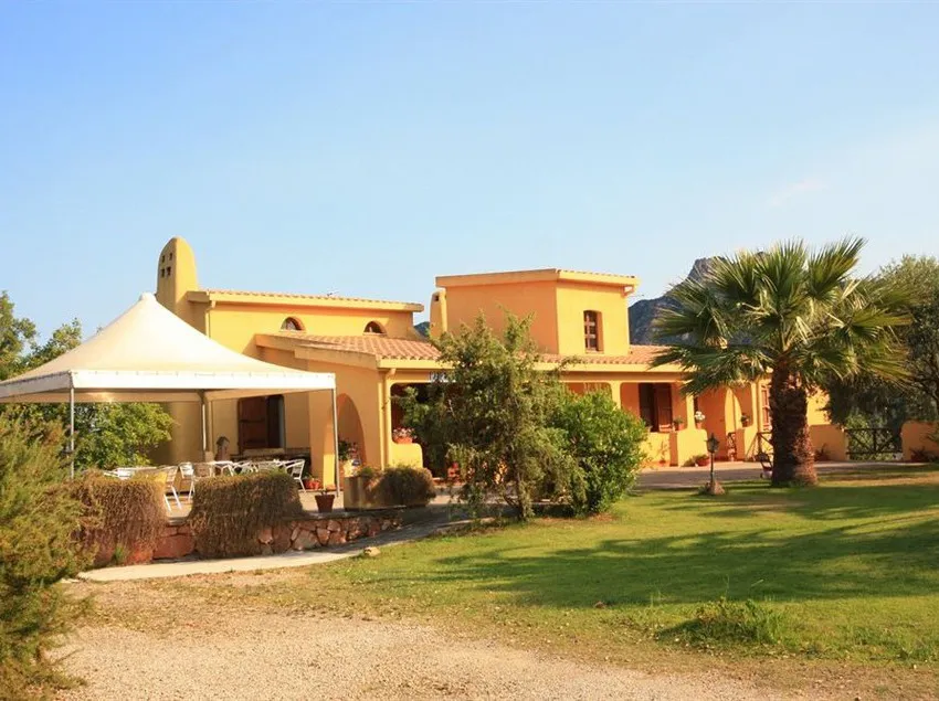 Hotel Genna È Masoni