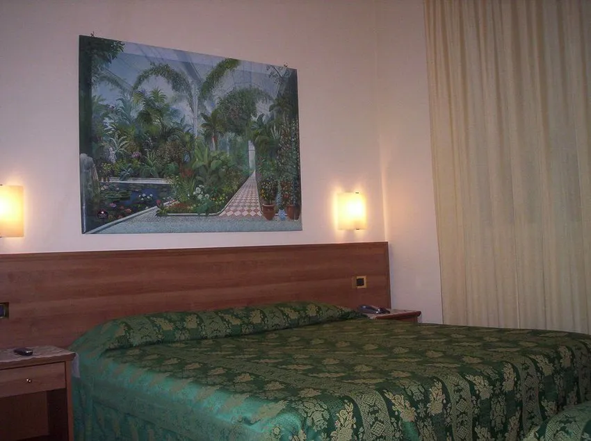 Hotel Ideale - Gallery Image 3