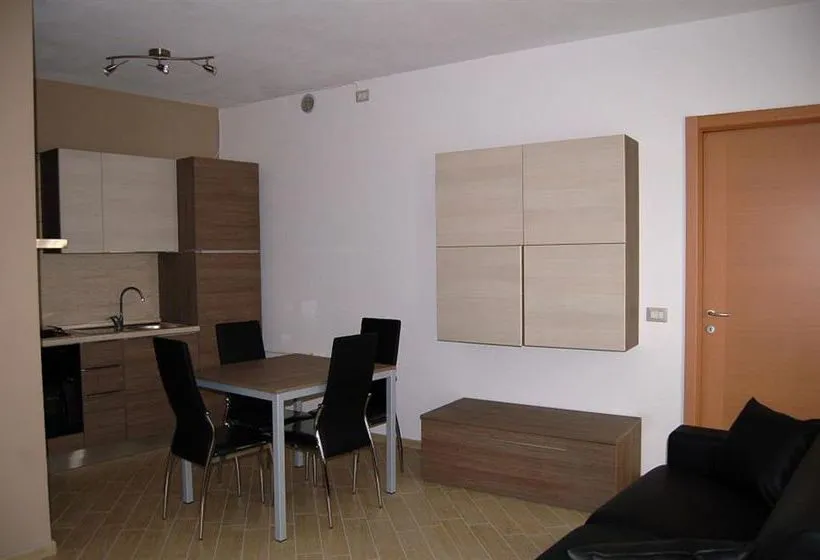Suite Home Hotel Gavirate - Gallery Image 2
