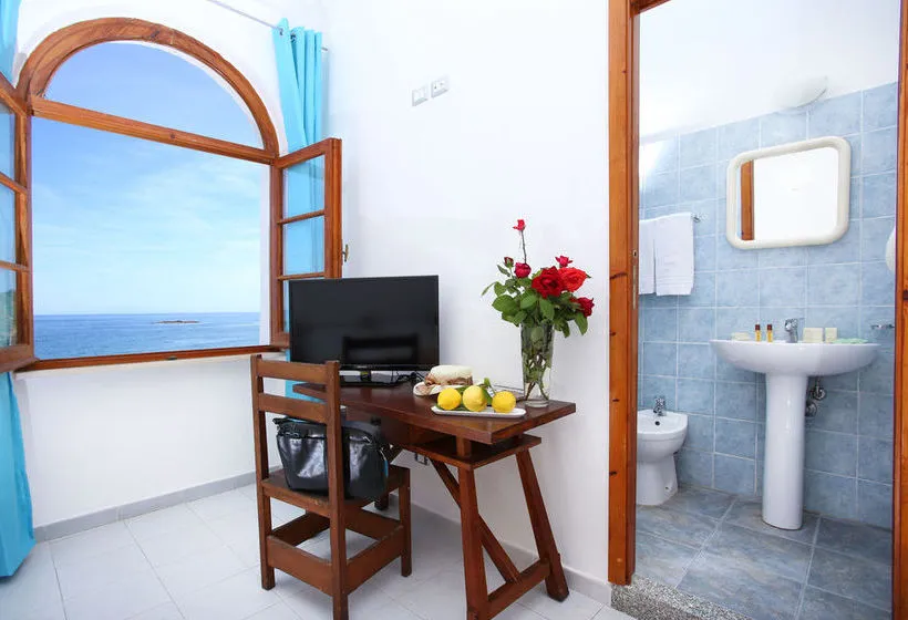 Hotel Meli - Gallery Image 4