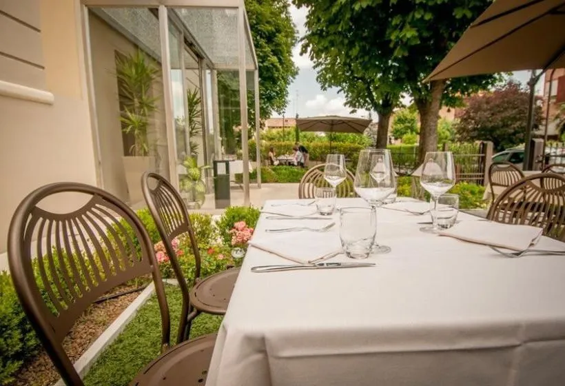 Hotel Villa Maranello