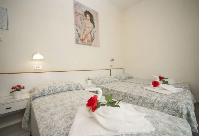 Hotel Soave - Gallery Image 4