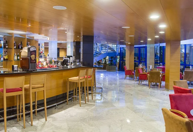 Hotel Madeira Centro - Gallery Image 4