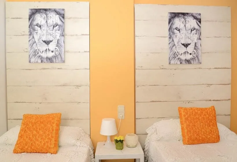 Hostal La Fonda - Gallery Image 1