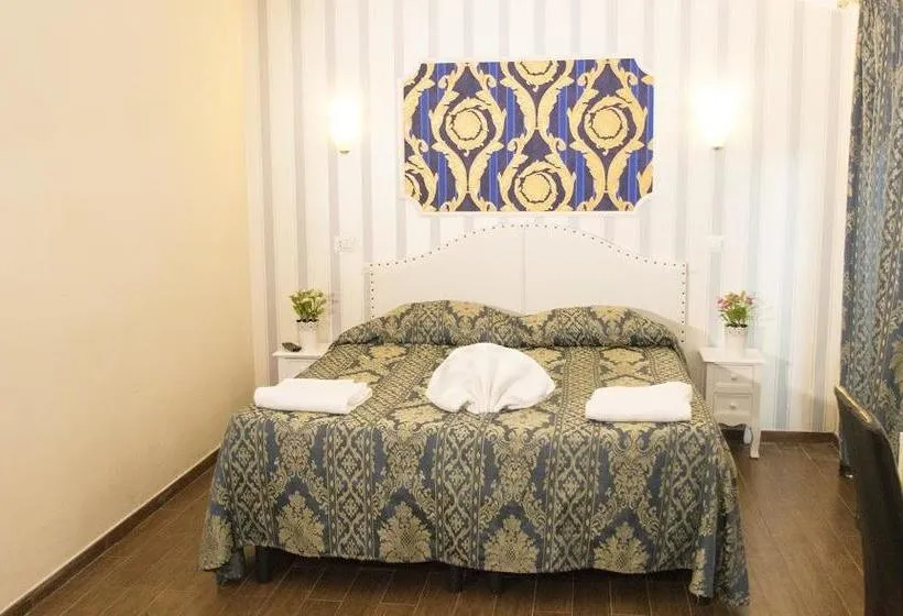 Hotel La Magnolia - Gallery Image 2