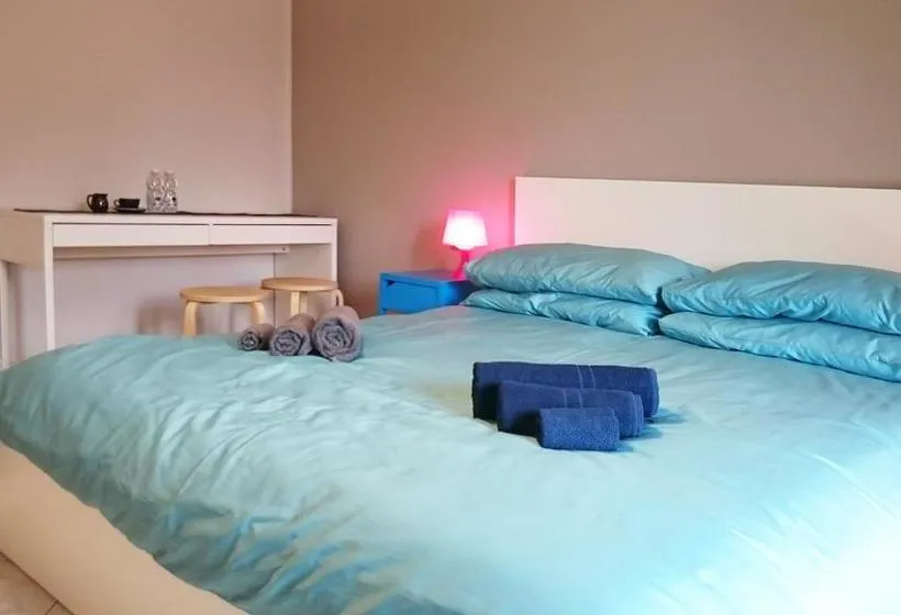 spritz-bed-amp-breakfast-23.webp