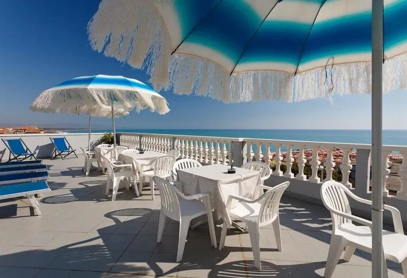 Hotel Il Settebello - Gallery Image 8