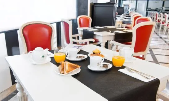 salles-hotel-pere-iv-34.webp