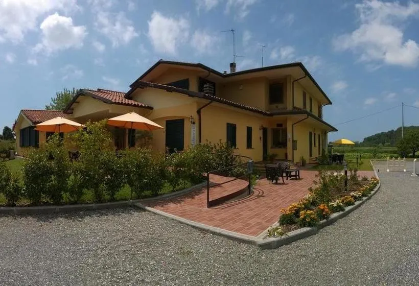 Hotel Cecco Di Nara  Massarosa