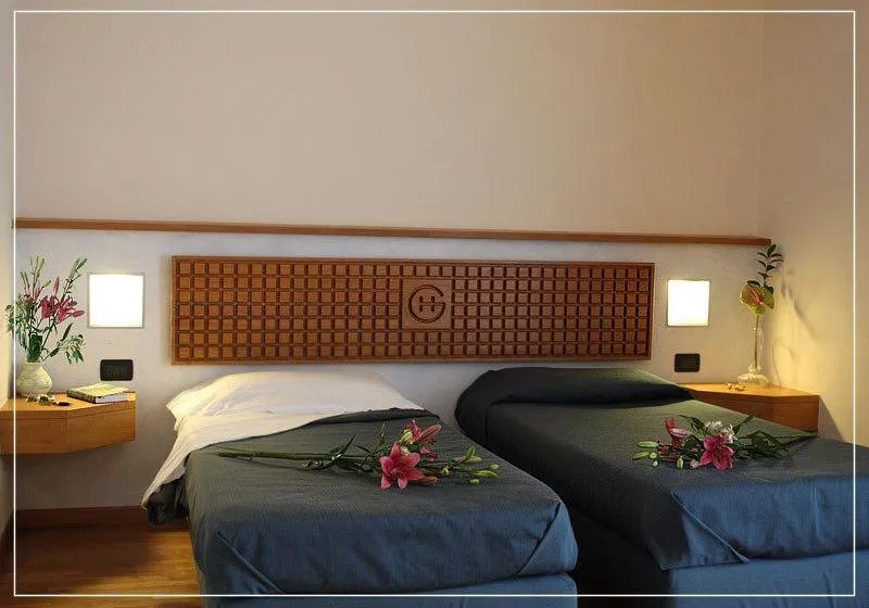 Hotel Ghibellino - Gallery Image 9