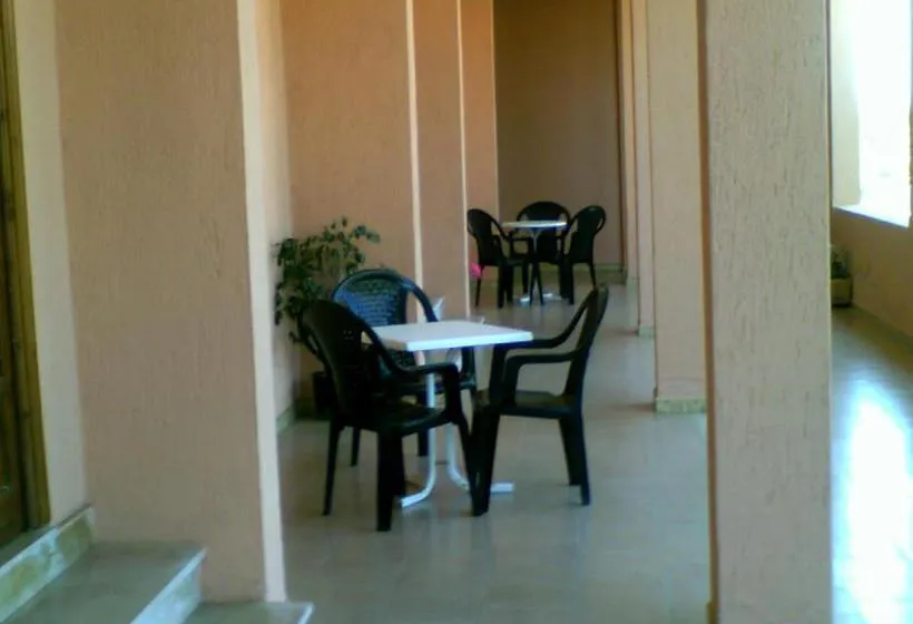 Hotel La Vela - Gallery Image 9