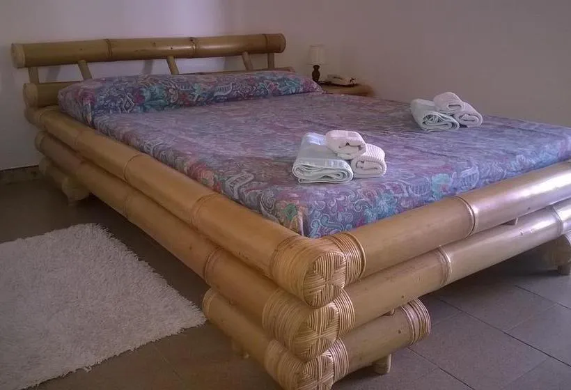 Hotel La Vela - Gallery Image 2