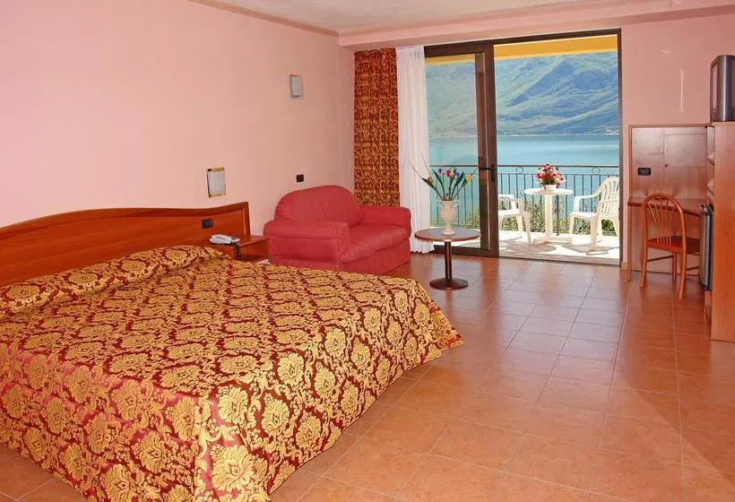 Hotel Mercedes - Gallery Image 7