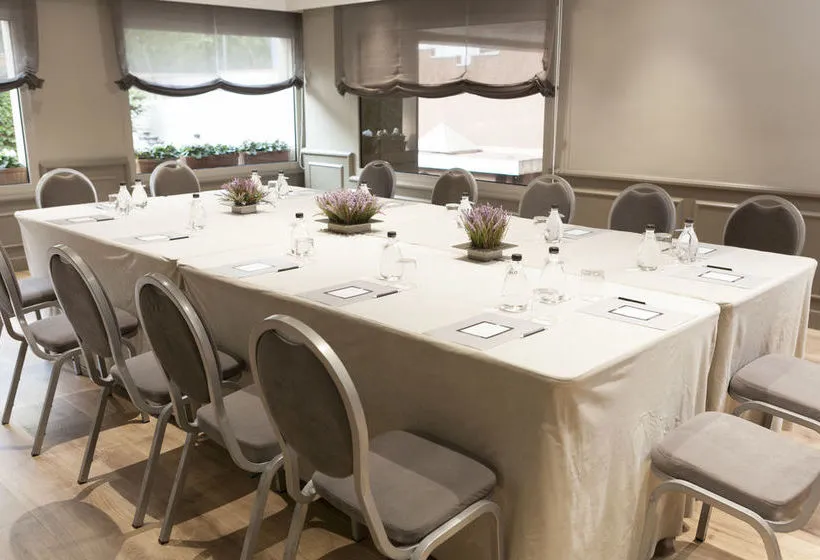 Gallery Hotel - Gallery Image 9