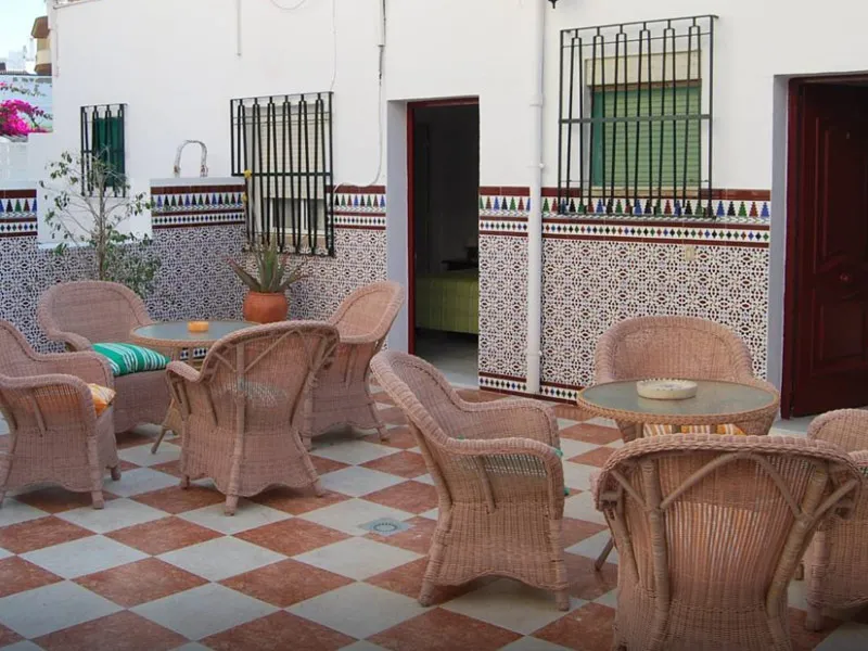 Hostal Avenida - Gallery Image 6