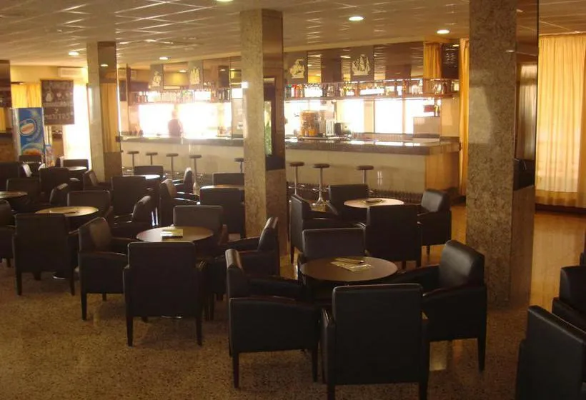 Hotel Univers - Gallery Image 4