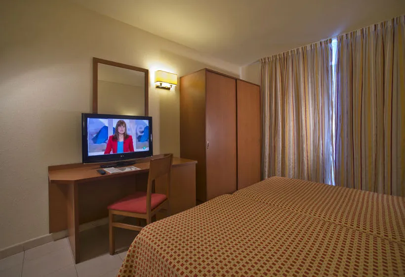 Hotel Mediterraneo - Gallery Image 1