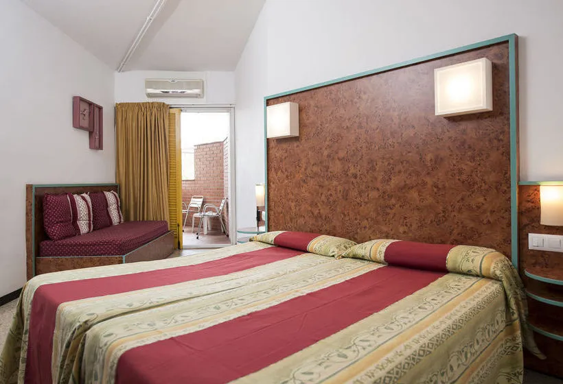 Hotel Xaine Park - Gallery Image 2