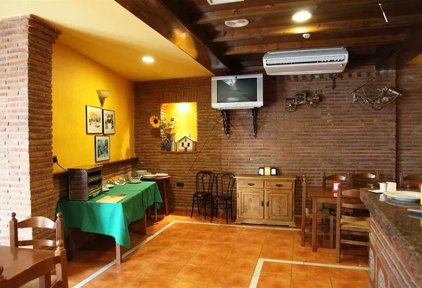Hotel Quentar - Gallery Image 4