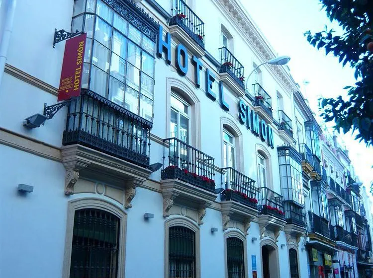 Hotel Simon - Gallery Image 1