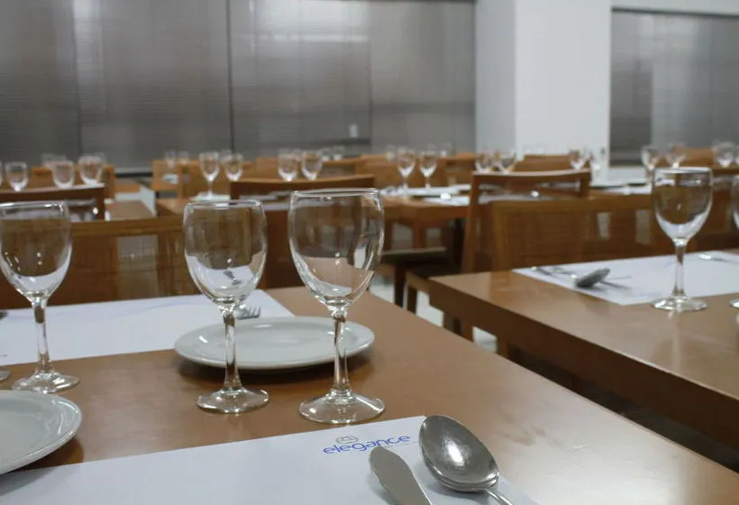 Apartamentos Turísticos Resitur  Sevilla