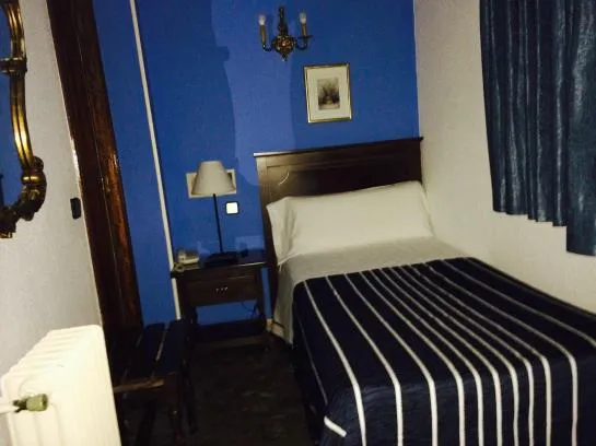 Hostal Sonsoles - Gallery Image 1