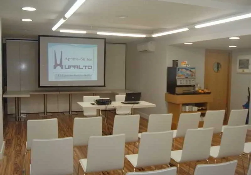 Aparto Suites Muralto - Gallery Image 5