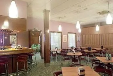 Hotel Villa de Pinto - Gallery Image 9